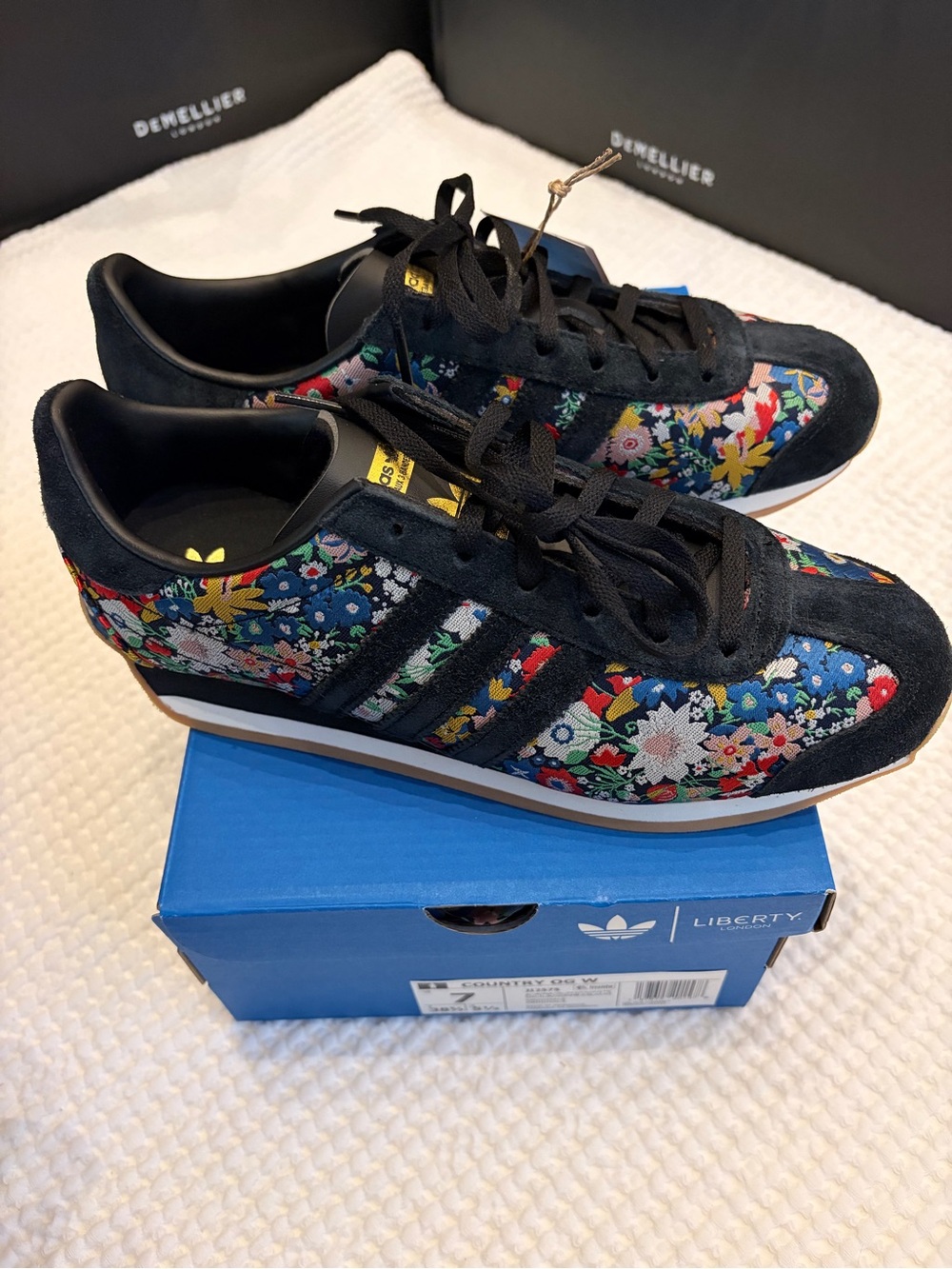Adidas x Liberty London Country OG Shoes Sz 7 New in box